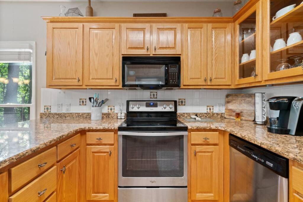 Cozy Bear Getaway Villa Marble Hill Exterior photo