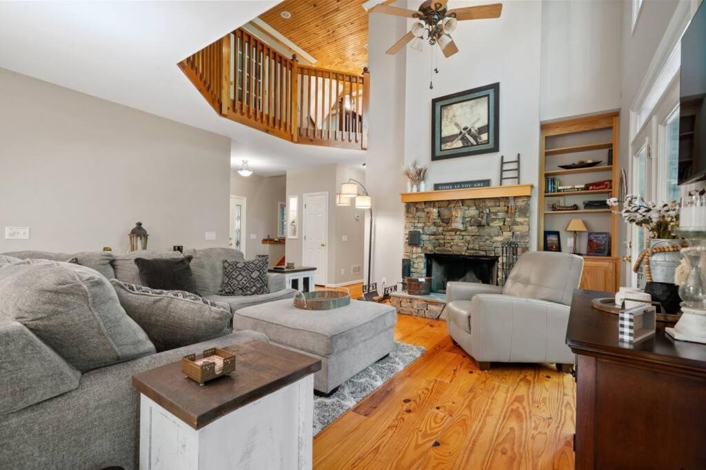 Cozy Bear Getaway Villa Marble Hill Exterior photo